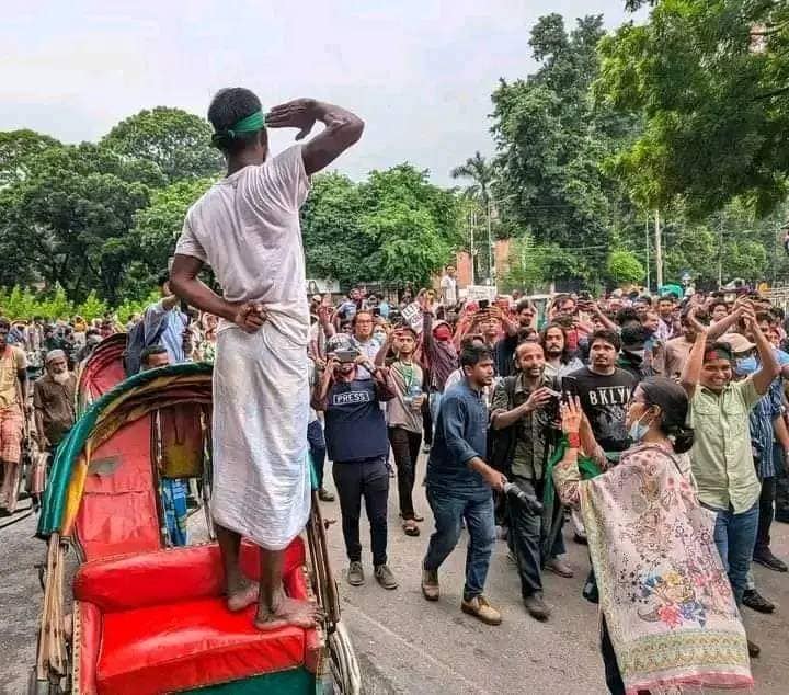 riksha-puller-saluting